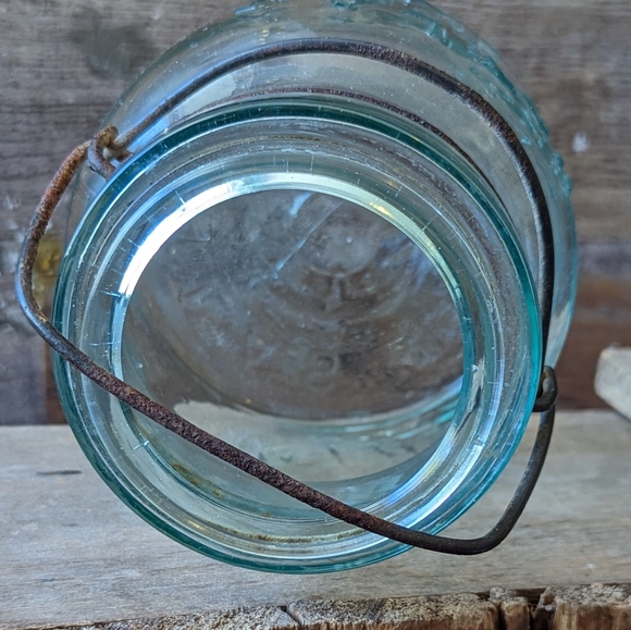 Atlas EZ Seal Small Antique Aqua Mason Jar W Wire Bale - Picture 5 of 12